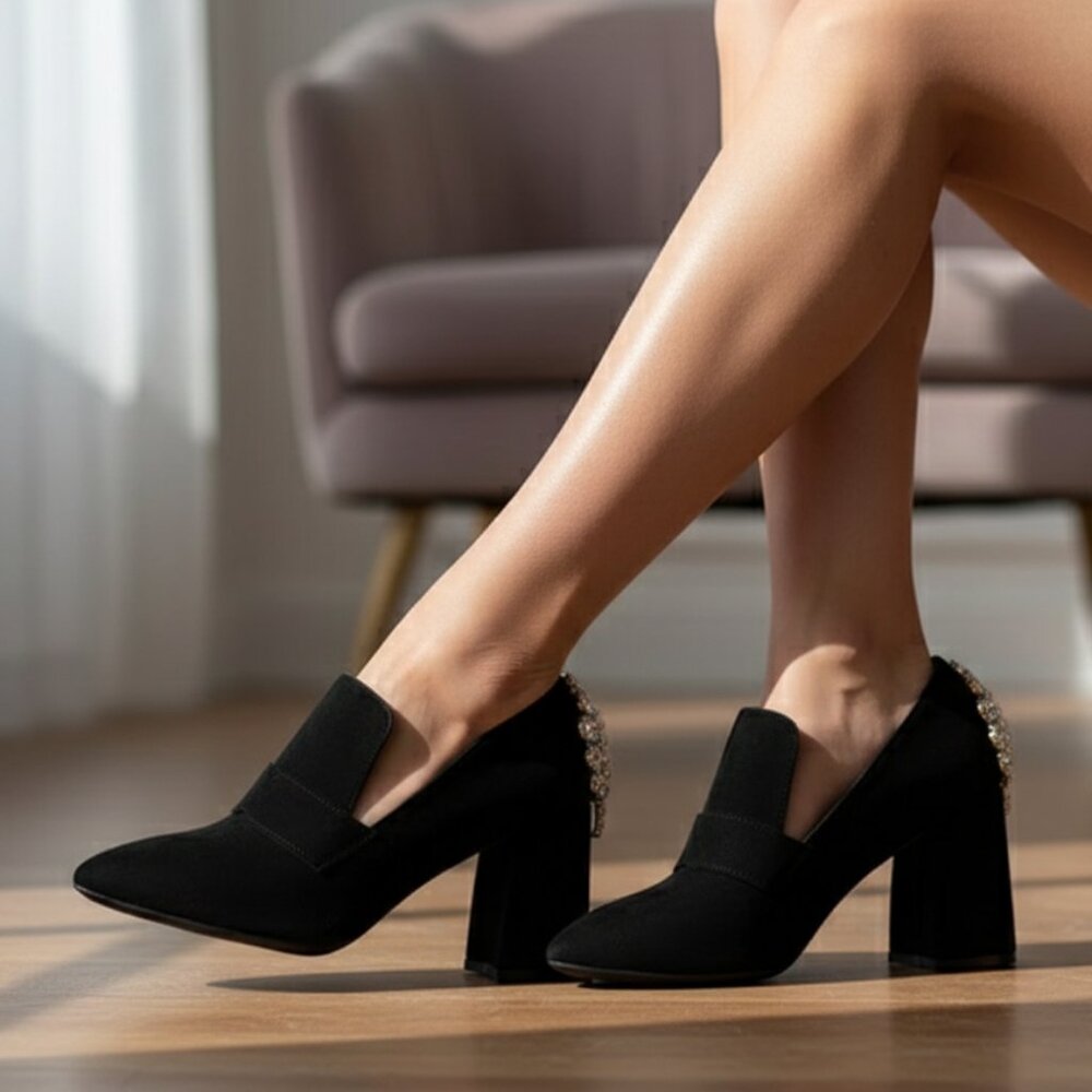 NIB COLIAC Embellished Leather Kate Crystals Heels